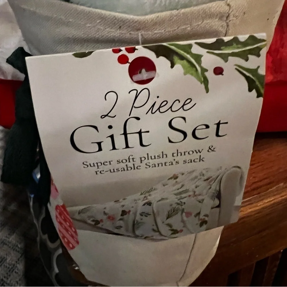 NWT-2 Piece Bundle Christmas Throw and Reusable Santa’s Sack 🎄🎄